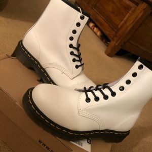 Dr martens white